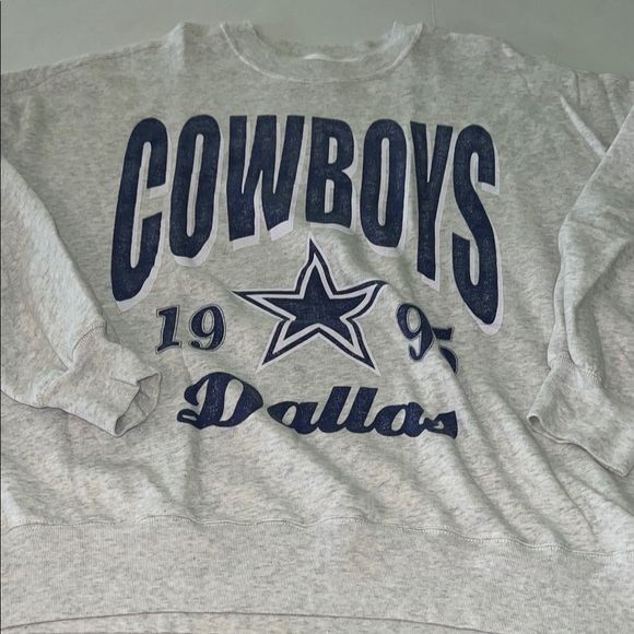 Abercrombie & Fitch Tops - Abercrombie Dallas cowboys sweatshirt